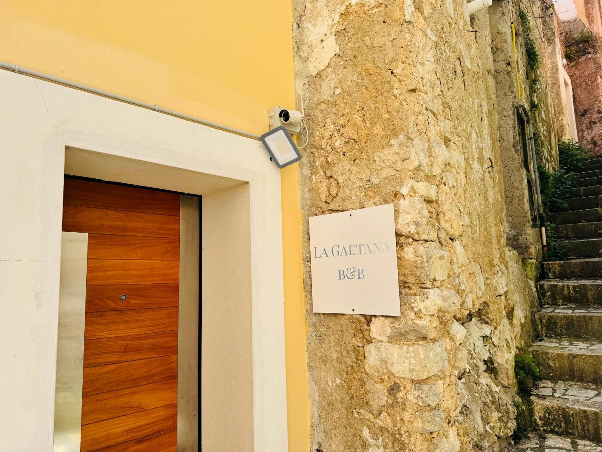 La Gaetana Bed and Breakfast Buitenkant foto